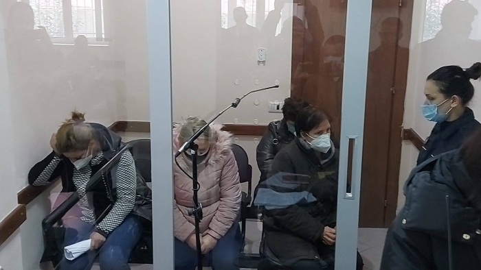 Bashkëpunuan me Tiren, infermieret dhe pastruesja e “Shefqet Ndroqit” kërkojnë lirinë