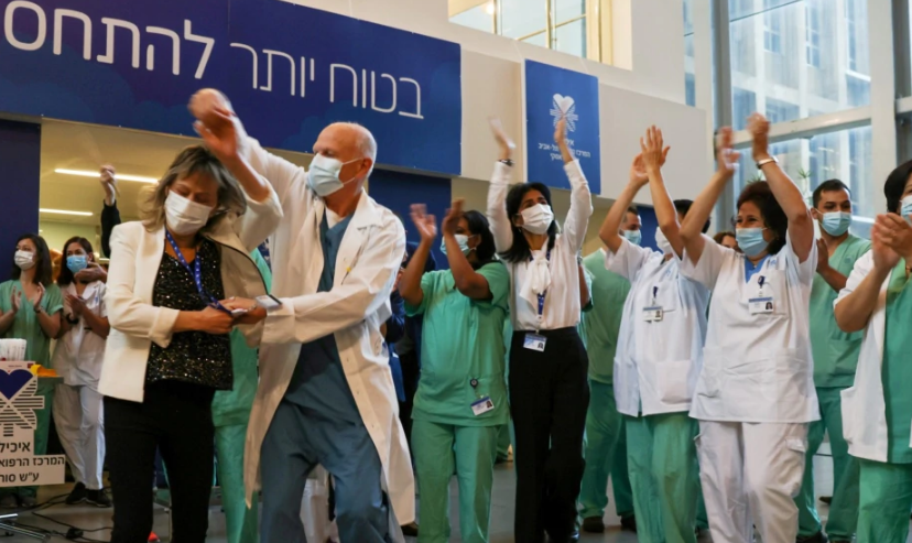 Vaksinimi pati sukses, Izraeli nis zbutjen e masave të izolimit