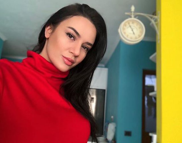 “Të kam nxirë jetën, por të dua më shumë”, Bora Zemani i uron ditëlindjen vëllait të saj