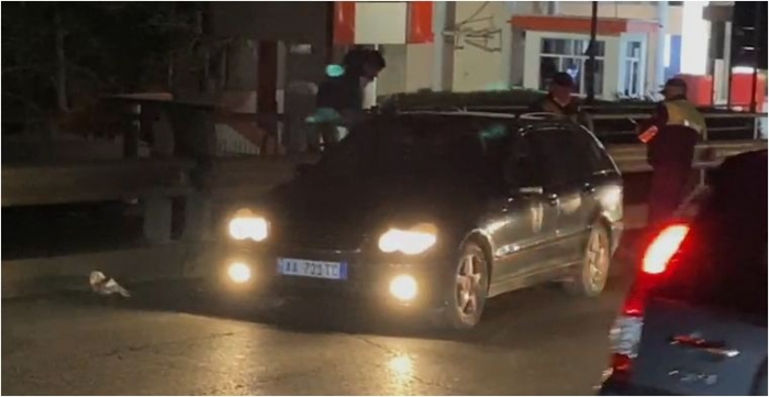 U përplas me makinë, e moshuara ndërron jetë në spital