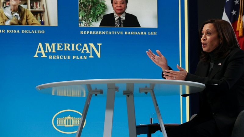 Kamala Harris takim me ligjvënëse dhe aktiviste/ Kjo është qeveria me numrin më të lartë të grave në pushtet në SHBA