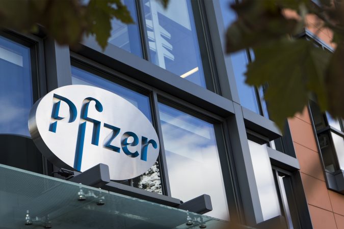 Sa miliardë dollarë pritet të fitojë “Pfizer” nga shitja e vaksinës antiCovid