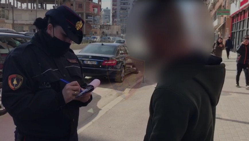 Thyen rregullat antiCovid, policia gjobit 1124 qytetarë në 24 orët e fundit