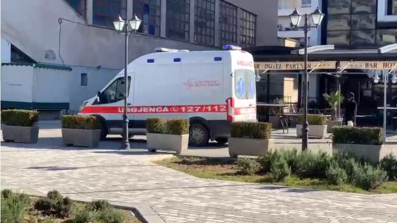 Starton procesi i vaksinimit, Rama dhe Manastirliu mbërrijnë në Vlorë