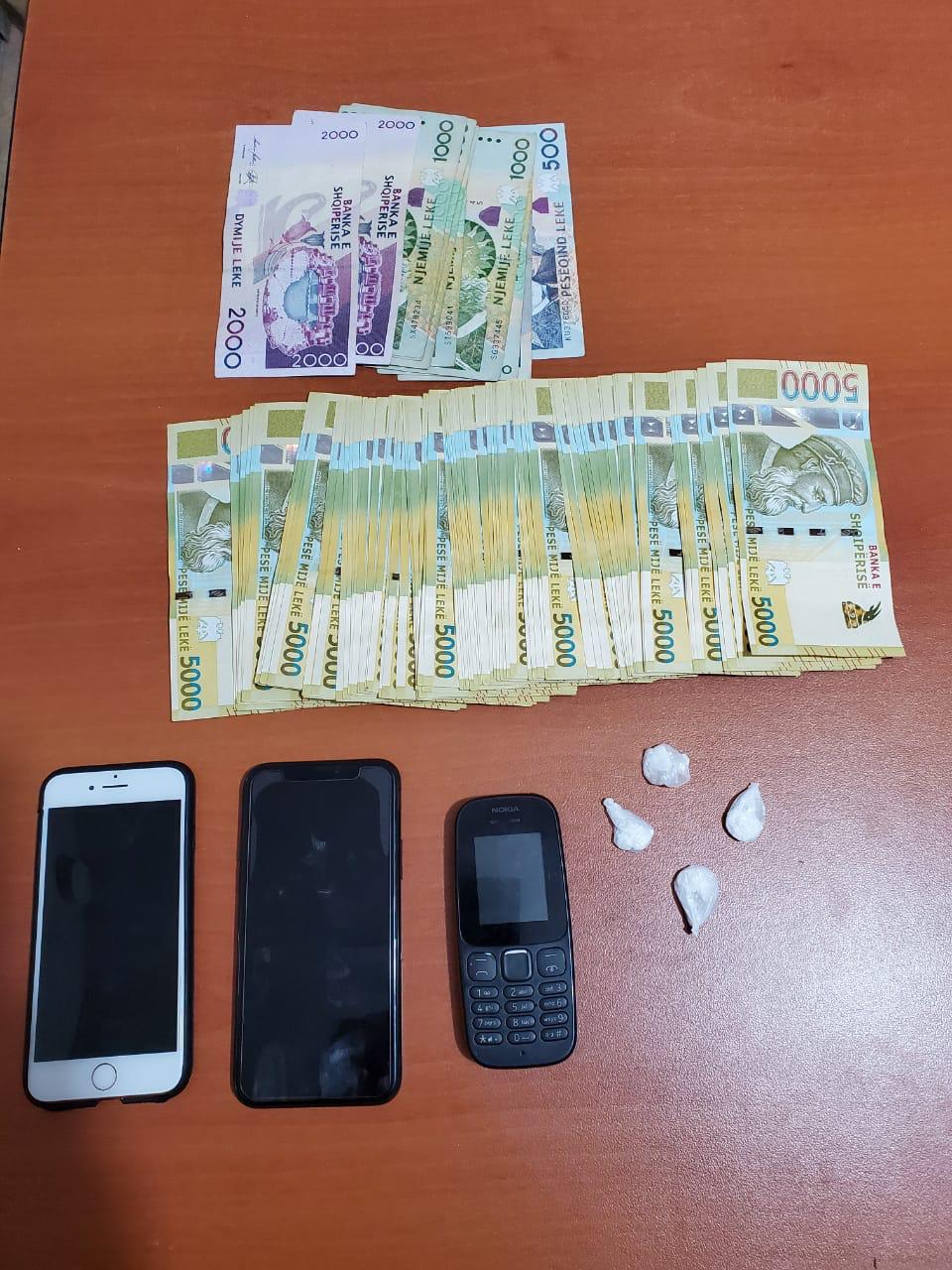 Durrës, shpërndante droga të forta në doza të vogla, arrestohet 30-vjeçari