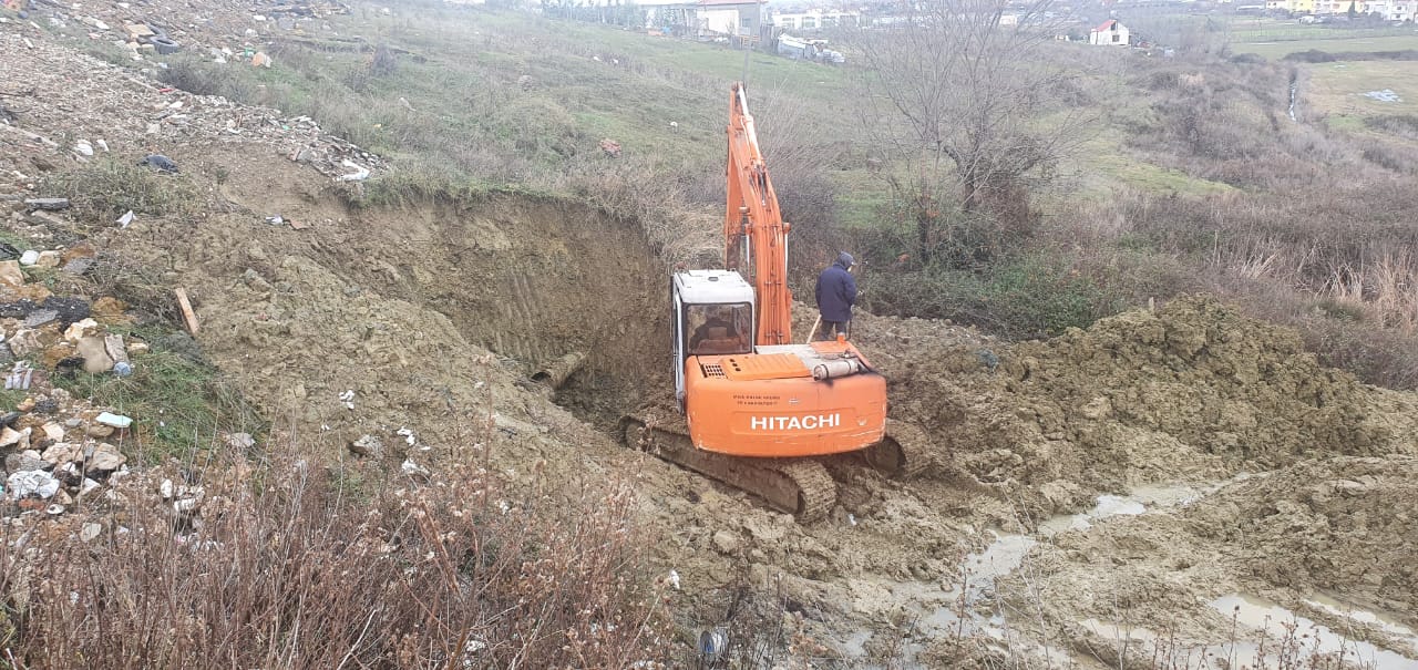 UKD: Rrëshqitjet e dherave dëmtojnë dy tubacionet e ujit të pijshëm, probleme në furnizim