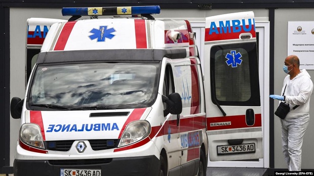 49-vjeçari i jep fund jetës duke u hedhur nga ndërtesa