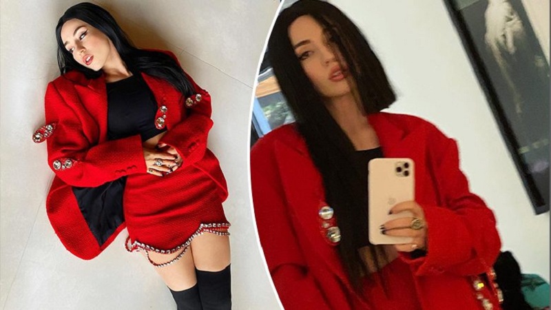 Ava Max vishet me ngjyrat kuq e zi (FOTO)