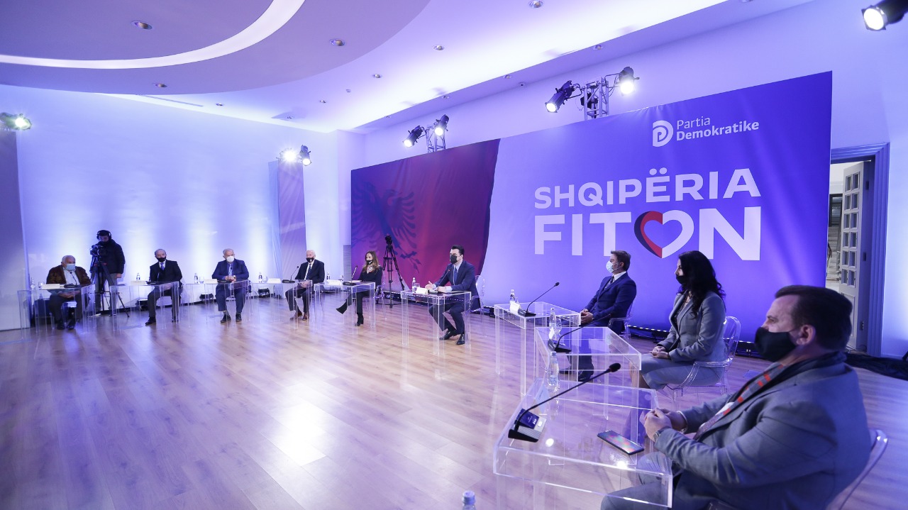 Basha prezanton programin për të përndjekurit politikë: Brenda mandatit të parë përfundojmë pagesat për familjet e persekutuara