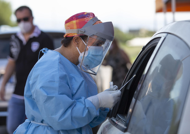 Itali, 476 viktima dhe mbi 13 mijë raste të reja me Covid-19