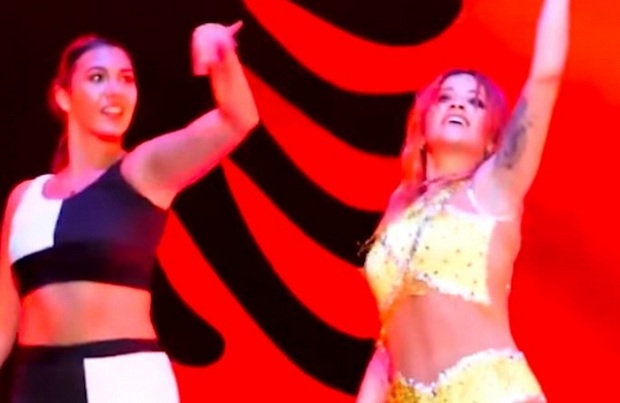 Rita Ora tregon emocionet që ka përjetuar gjatë koncertit në Tiranë dhe flet për ndryshimet e qytetit