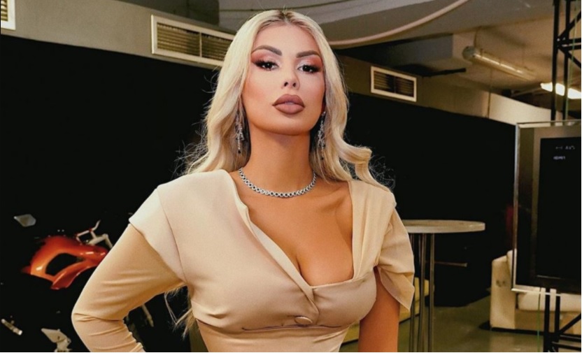 Luana Vjollca poston foton e rrallë nga adoleshenca