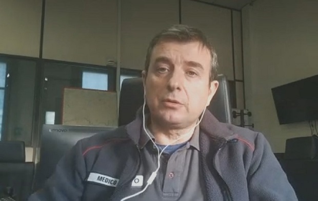 “Situata është jashtë kontrollit”, mjeku: Në Shqipëri nuk respektohen rregullat