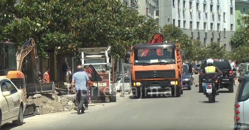 Tenderi/ 350 milionë lekë për rrugët urbane dhe rurale të Durrësit