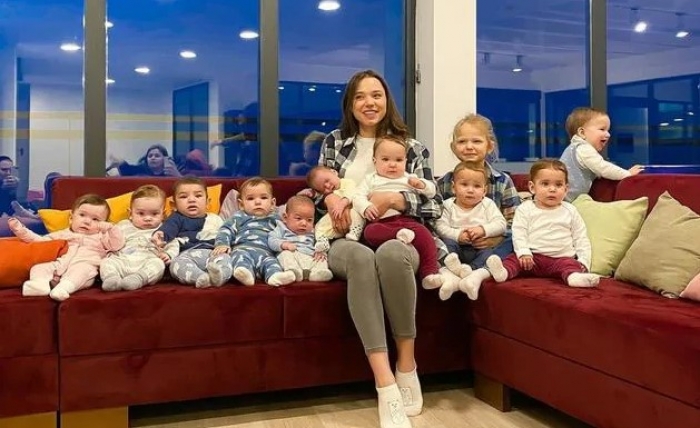 23-vjeçarja ka 11 fëmijë dhe ende nuk “ngopet”: Dua të kem 100
