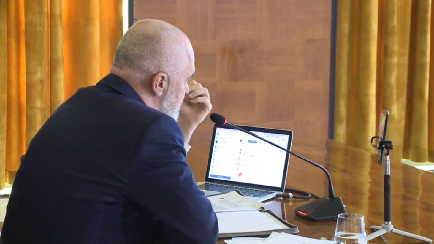 “Ndihuni krenar për qeverinë”, Rama për vaksinat: Brenda muajit mbërrijnë 40 mijë doza të tjera