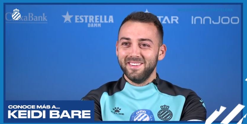 Espanjol u tregon tifozëve “Pitbullin” Bare: Të gjithë shqiptarët hanë fasule, vetëm unë jo