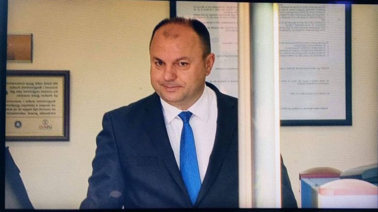 Ish-kreu i Policisë Bashkiake, Florenc Hoxha shoqërohet në komisariat