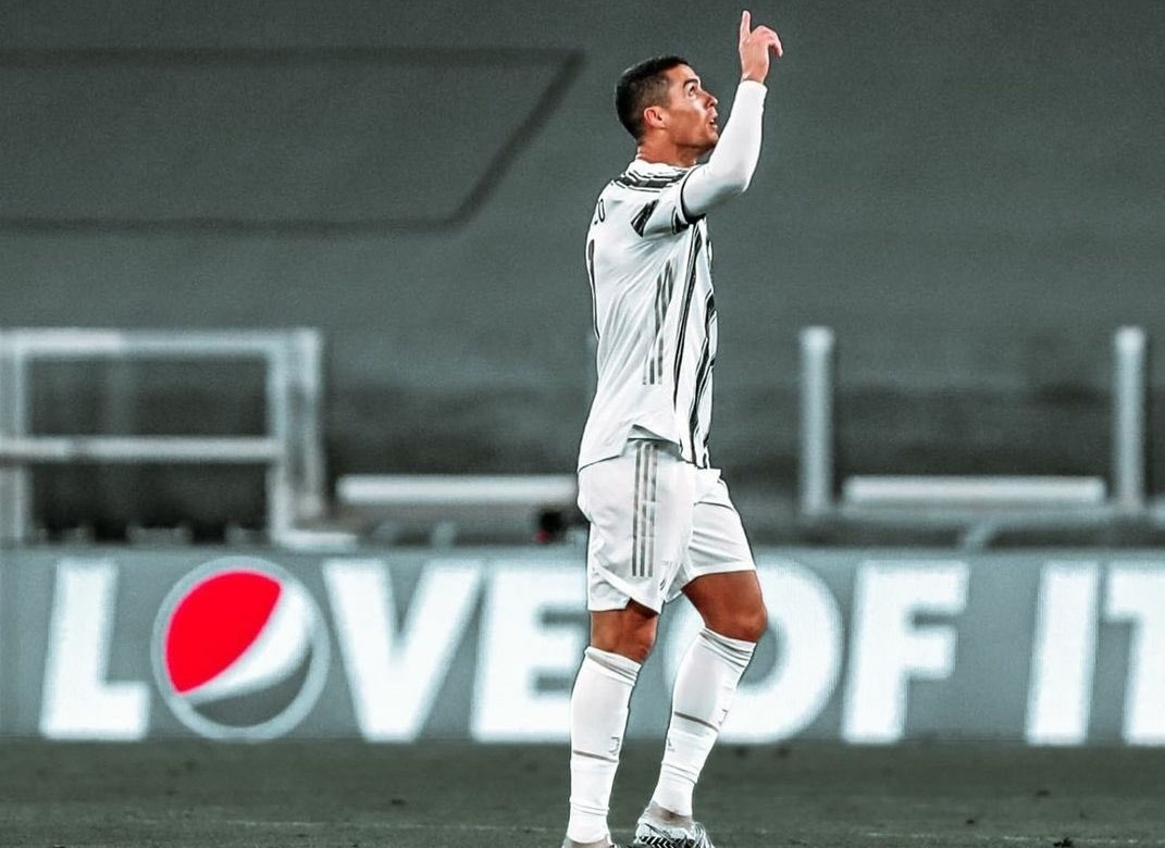 “Humbje që nuk na rrëzon”, Ronaldo reagon pas disfatës ndaj Napolit: Me kokën lart dhe…