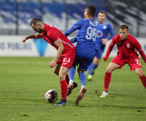 Kalendari favorizon Teutën, dy ndeshje për t’u kthyer në garë për kreun