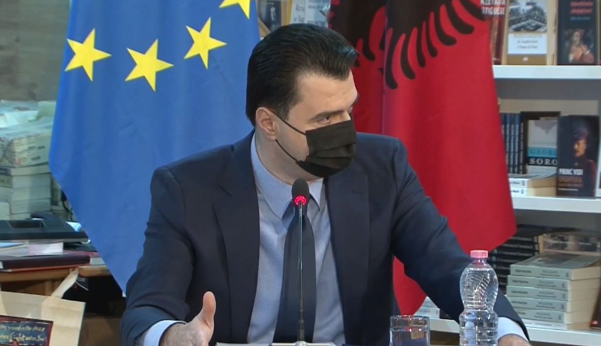 Basha: Rama si Enver Hoxha, qeveria e ardhshme nuk e ndalon emigracionin