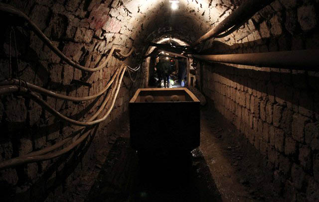 Minatori humb jetën në minierën e Bulqizës (EMRI)