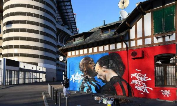 Mural spektakolar nga përleshja Lukaku-Ibrahimovic