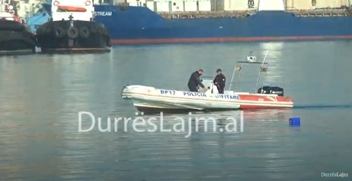 VIDEO/ Dyshohet për një të mbytur në port, Policia Kufitare Durrës: S’kemi gjetur ende trupin, do presim 10 ditë