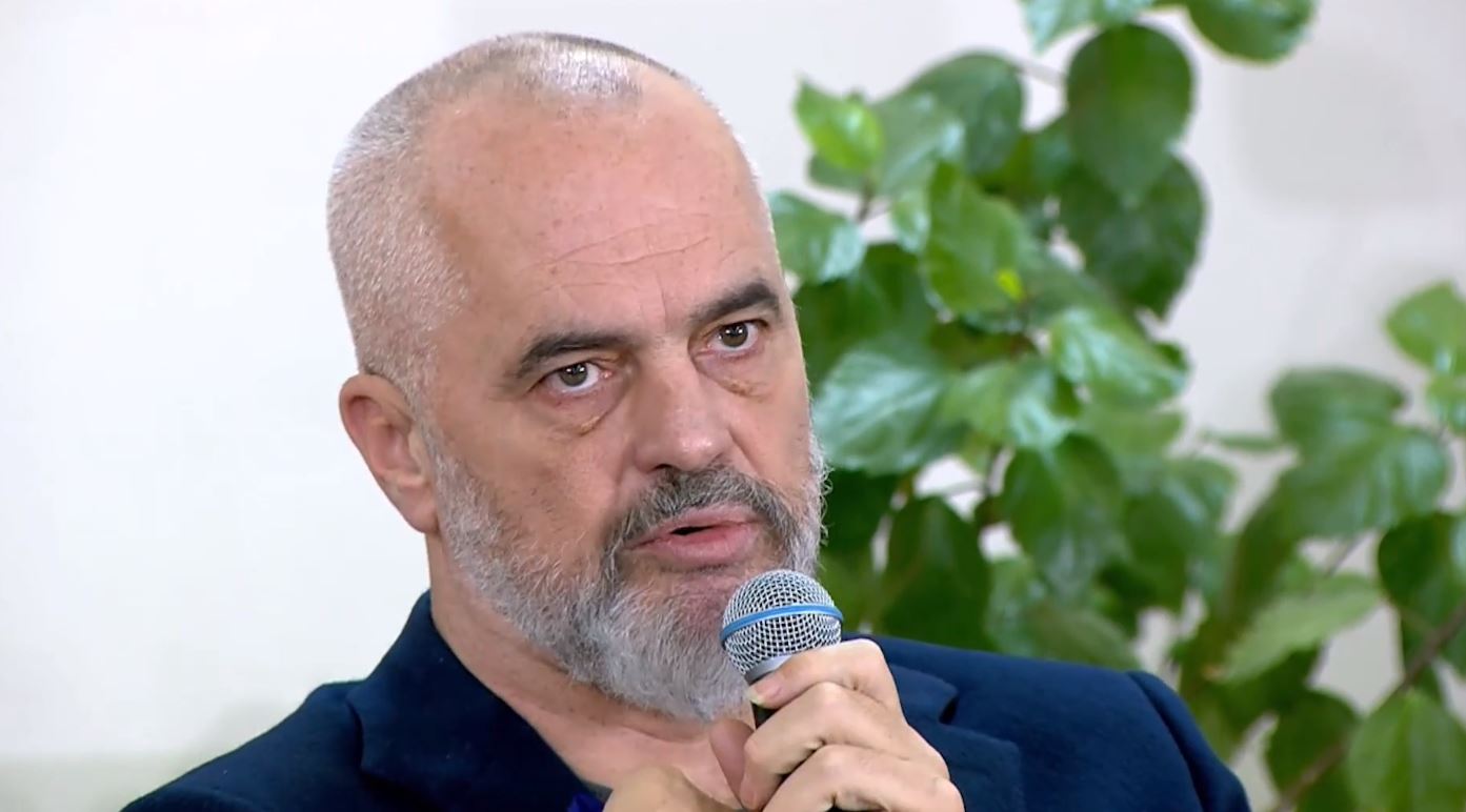 “Shqiptarët i mbajti në kafaz veç Enveri”, Rama: Ndjej dhimbje kur një i ri emigron, por s’i largova unë