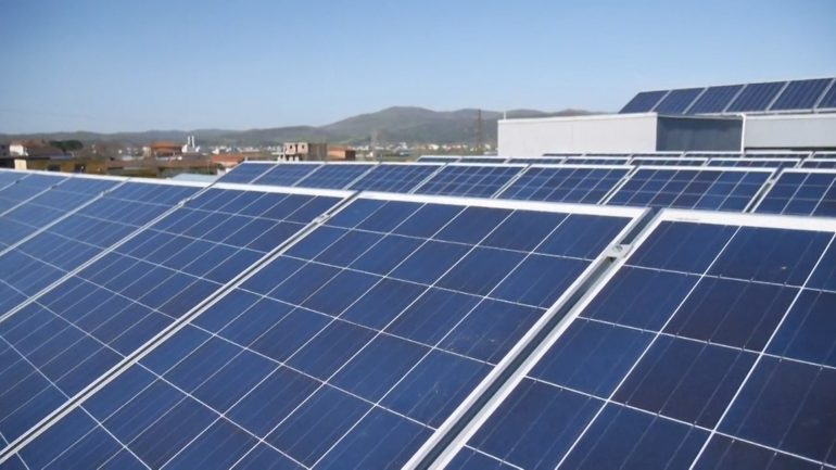 Parku fotovoltaik në Durrës, më 20 mars shpallet fituesi, zv.ministri: 5 kompani në garë