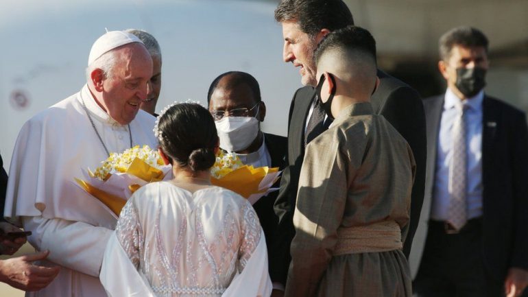 Papa Françesku viziton rajonet e Irakut, të kontrolluara dikur nga ISIS