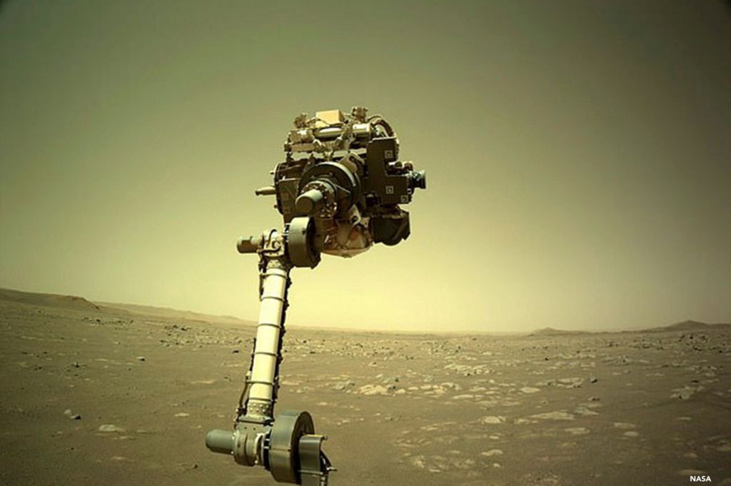 NASA shpërndan pamje të reja nga misioni në Mars (FOTO)