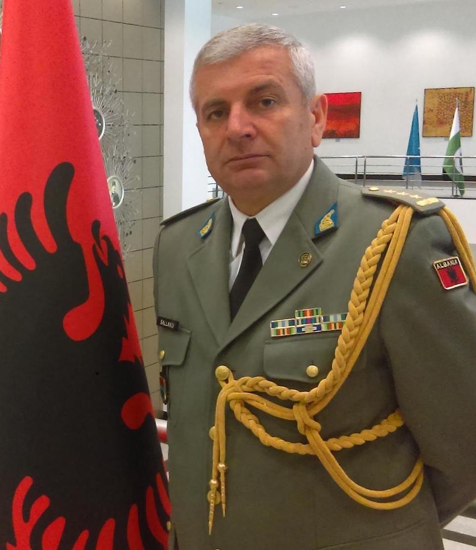 Gjeneral Sallaku humbi betejën me Covid, Meta: Dëshmoi vlera të larta humanizmi në përballimin e situatave të vështira