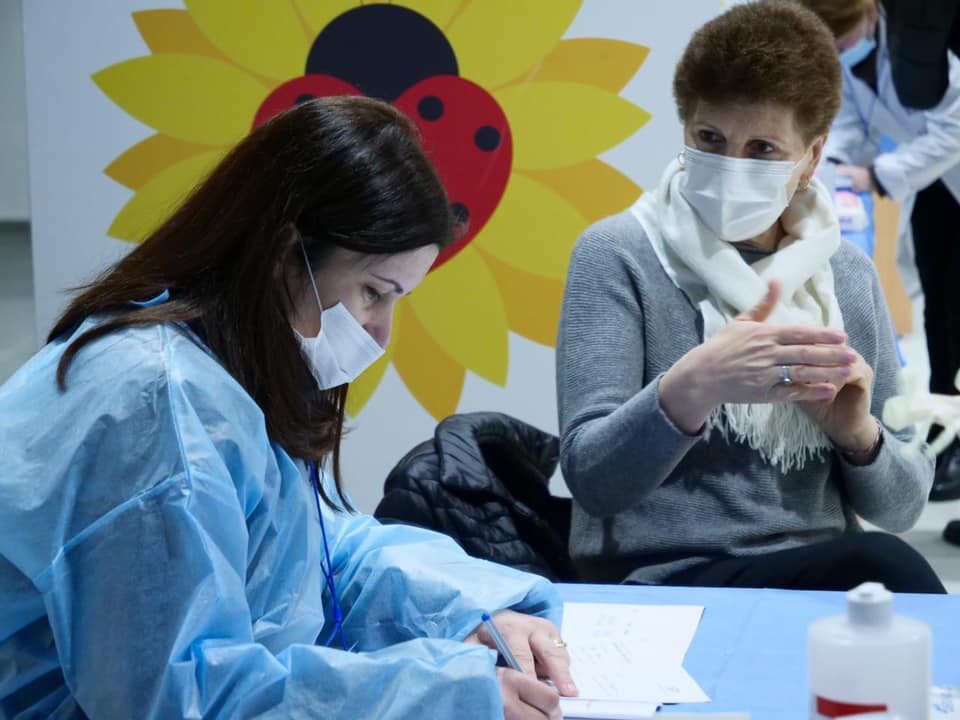 Durrës, nis vaksinimi i edukatoreve të kopshteve dhe çerdheve