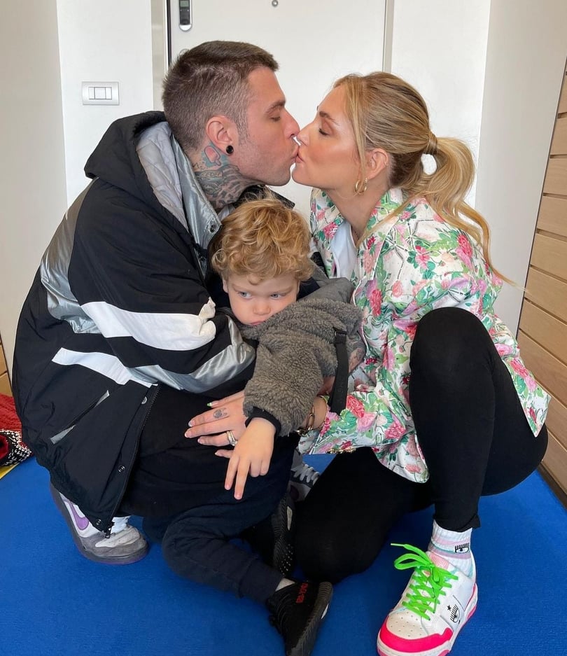 Chiara Ferragni dhe Fedez bëhen prindër për herë të dytë, zbulojnë portretin dhe emrin e vogëlushes