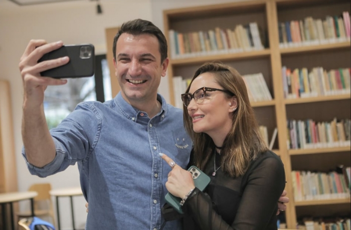 Këngëtarja Eneida Tarifa i bashkohet PS