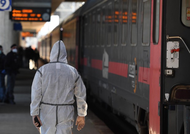 Mbi 13 mijë raste të reja dhe 246 të vdekur nga Covid-19 në Itali