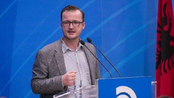 Nuk u fut në listat e PD-së, zëvendës kryetari i FRPD-së jep dorëheqjen