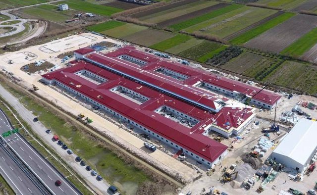 Brenda spitalit të ri të Fierit që po ndërtohet nga Erdogan (FOTO)