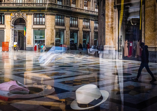 Itali, nga e hëna ndryshojnë masat, shifrat e vdekjeve dhe infektimeve mbeten të larta