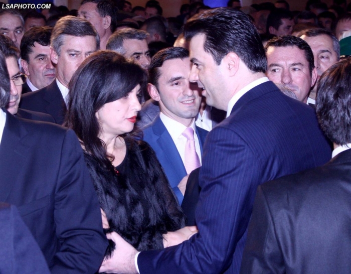 Jozefina Topalli do të kandidojë në Durrës, i merr ish-deputetin PDIU-së