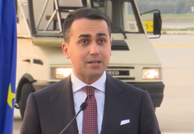 Di Maio kujton anijet me emigrantë 30 vite më parë: Evropa duhet të tregohet në lartësinë e aspiratave të shqiptarëve