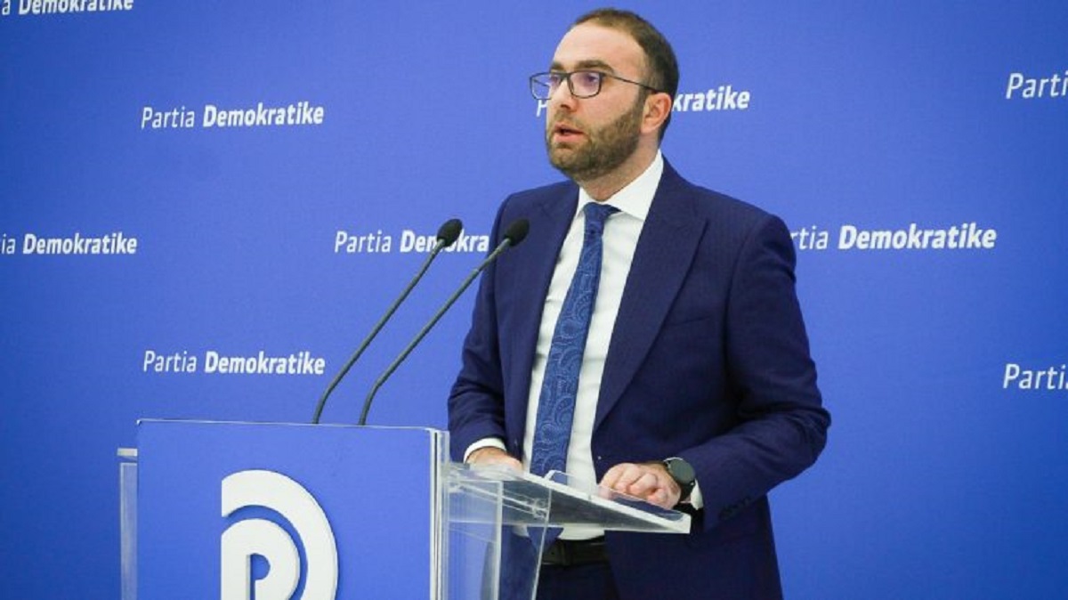 Bardhi: Ramën e ka kapur paniku, bashkimi i opozitës sjell ndryshim