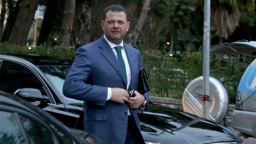 Tom Doshi i përgjigjet ambasadores Kim: Jam njeriu kyç që reforma në drejtësi kaloi në parlament