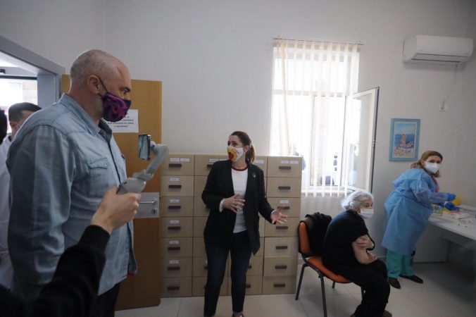 Rama: Do të arrijmë mbi 10 mijë vaksinime në ditë
