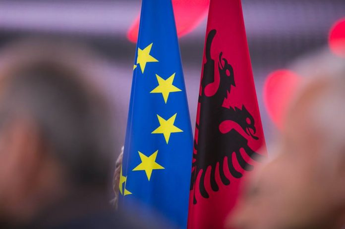 Komisioni Europian i jep 90 milionë euro ndihma Shqipërisë për të përballuar vështirësitë e Covid-19