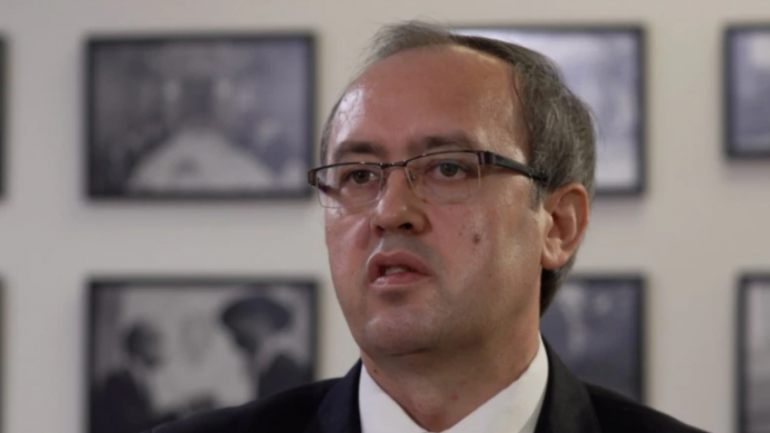 Hoti: Deklarata e Vuçiç tregon qasjen destruktive të Serbisë ndaj Kosovës