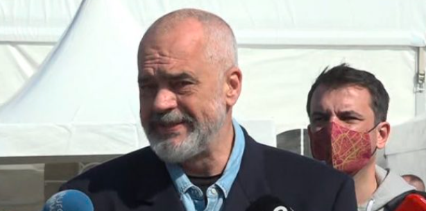 Sezoni turistik, Rama: Nuk do kërkohet vaksina për turistët që do vijnë në Shqipëri