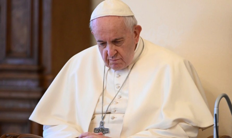 Kisha Katolike s’mund të bekojë bashkimin e çifteve homoseksuale