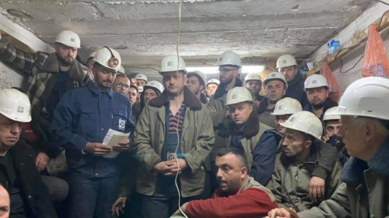 Rreth 400 minatorë hyjnë në grevë, kryetari i Sindikatës së Punëtorëve: Jemi duke pritur pagën e janarit